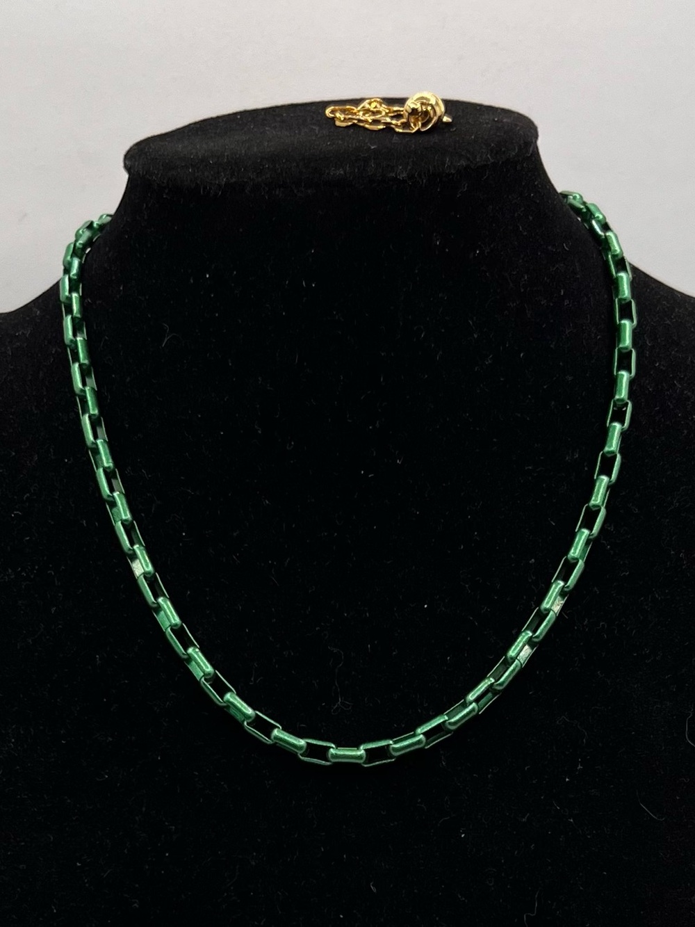 Metallic Emerald Chain Link Necklace for Women